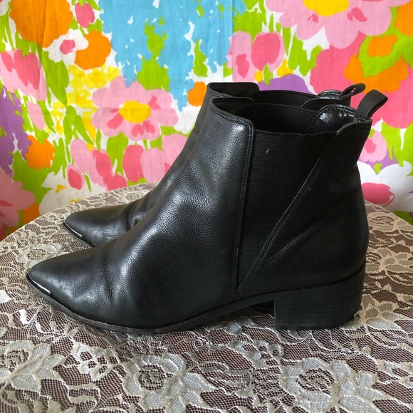 MARC FISHER CHELSEA BLACK LEATHER WITCH BOOTIE - Picture 3 of 8